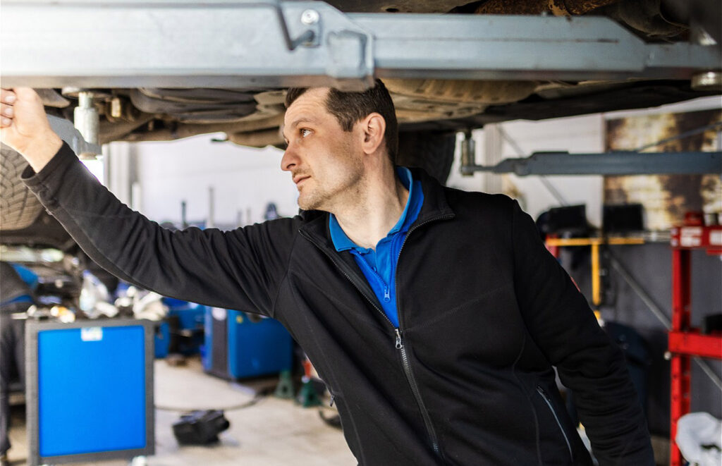 Urlaubs-Check: Sicher mit dem Auto in den Urlaub starten — KFZ Werkstatt Höhr-Grenzhausen